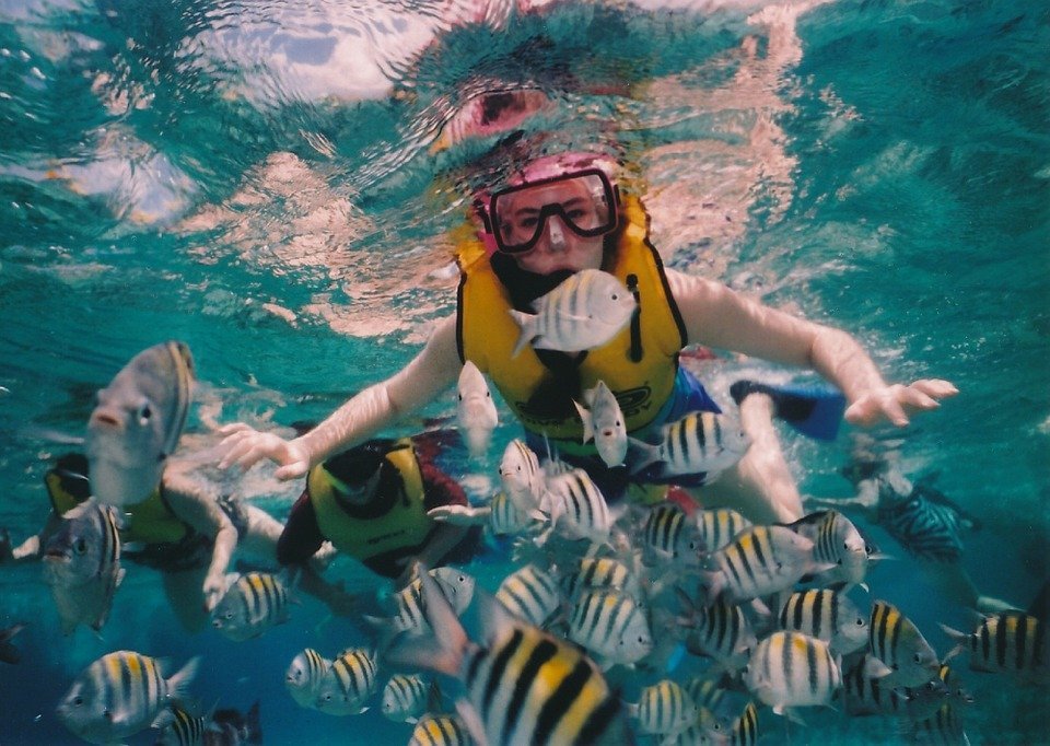 https://www.jabalivacation.com/wp-content/uploads/2022/11/Snorkling-blue-lagoon.jpg