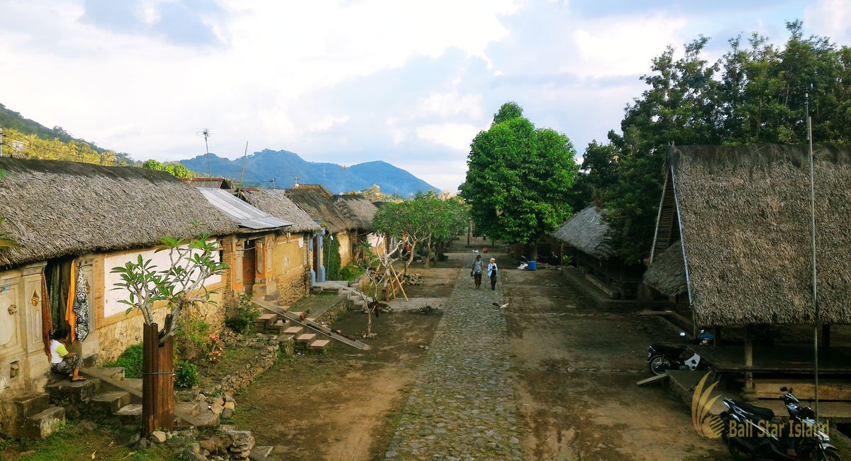 https://www.jabalivacation.com/wp-content/uploads/2022/11/Tenganan-village.jpg